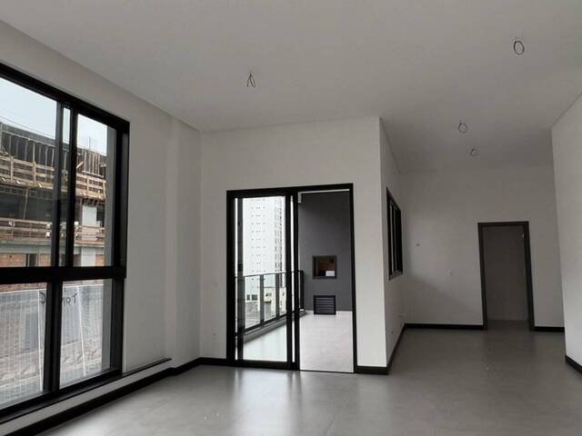 Apartamento para Venda em Itapema - 5