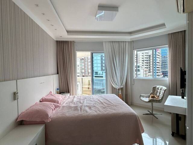 Apartamento para Venda em Itapema - 3