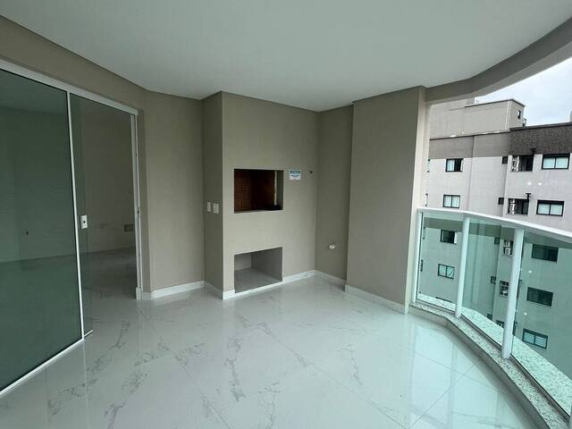 Apartamento para Venda em Itapema - 2