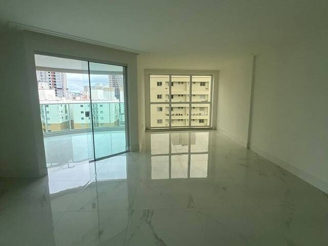 Apartamento para Venda em Itapema - 3