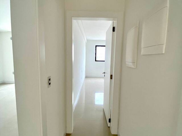 Apartamento para Venda em Itapema - 2