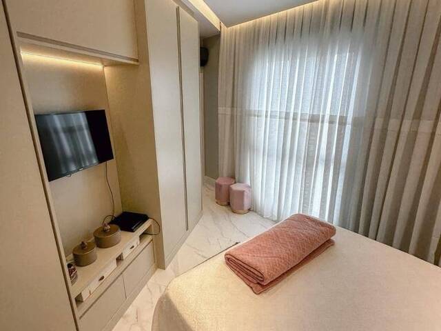 Apartamento para Venda em Itapema - 2
