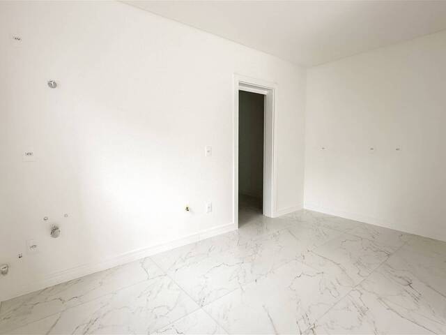 Apartamento para Venda em Itapema - 4