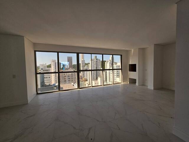 Apartamento para Venda em Balneário Camboriú - 2