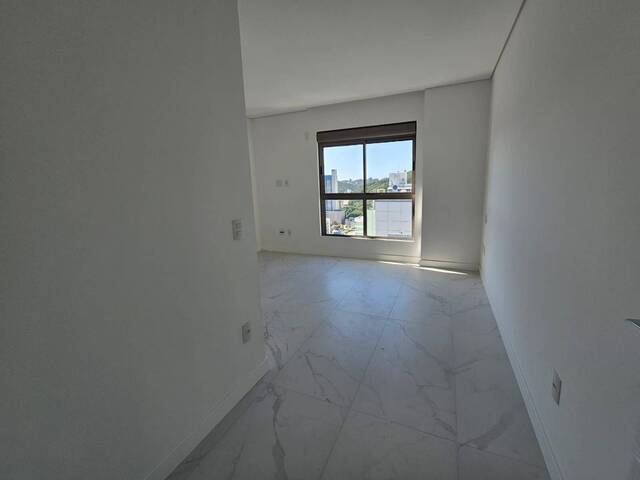 Apartamento para Venda em Balneário Camboriú - 3