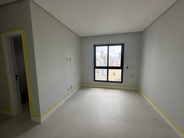 Apartamento para Venda em Balneário Camboriú - 4