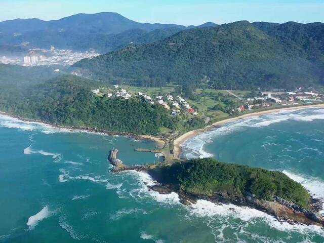 #Ca00212 - Casa para Venda em Itapema - SC - 2