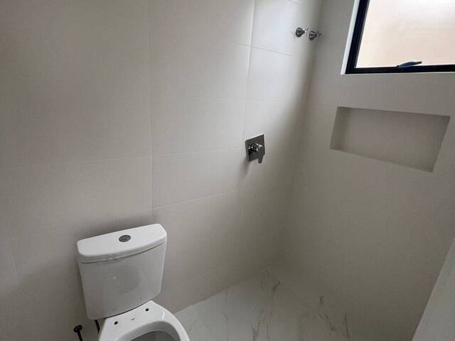 Apartamento para Venda em Itapema - 4