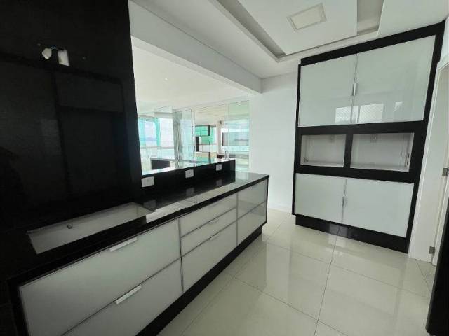 Apartamento para Venda em Itapema - 4