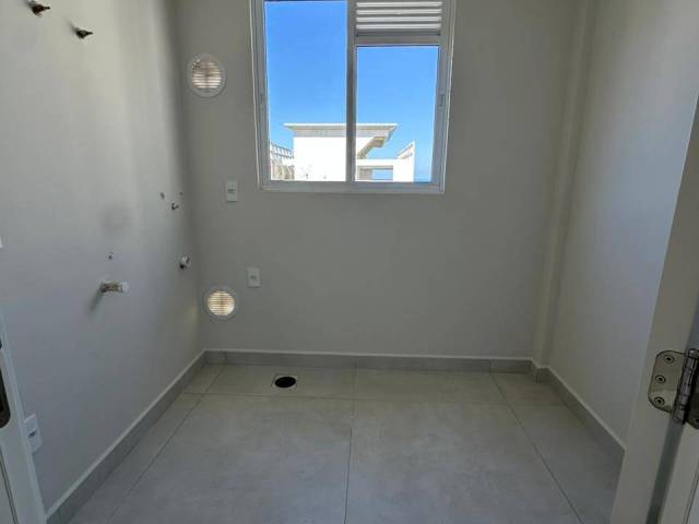 Apartamento para Venda em Itapema - 4