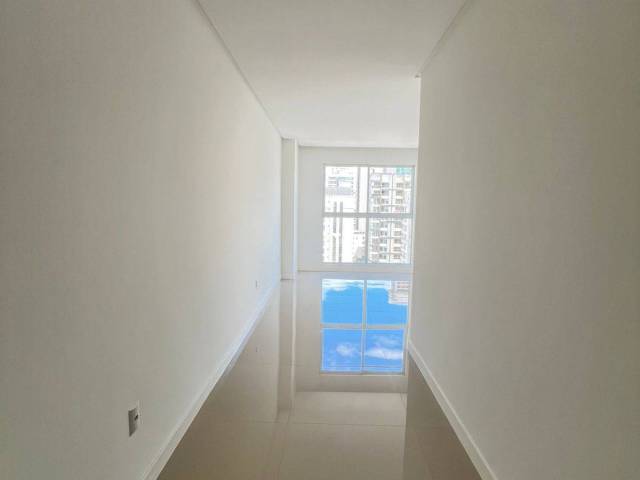 Apartamento para Venda em Itapema - 4