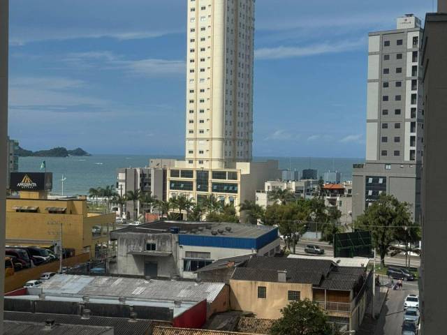 Apartamento para Venda em Itapema - 5