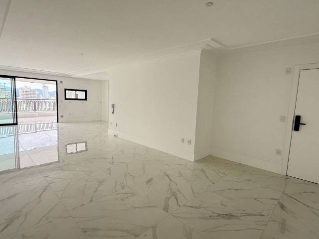 Apartamento para Venda em Itapema - 4